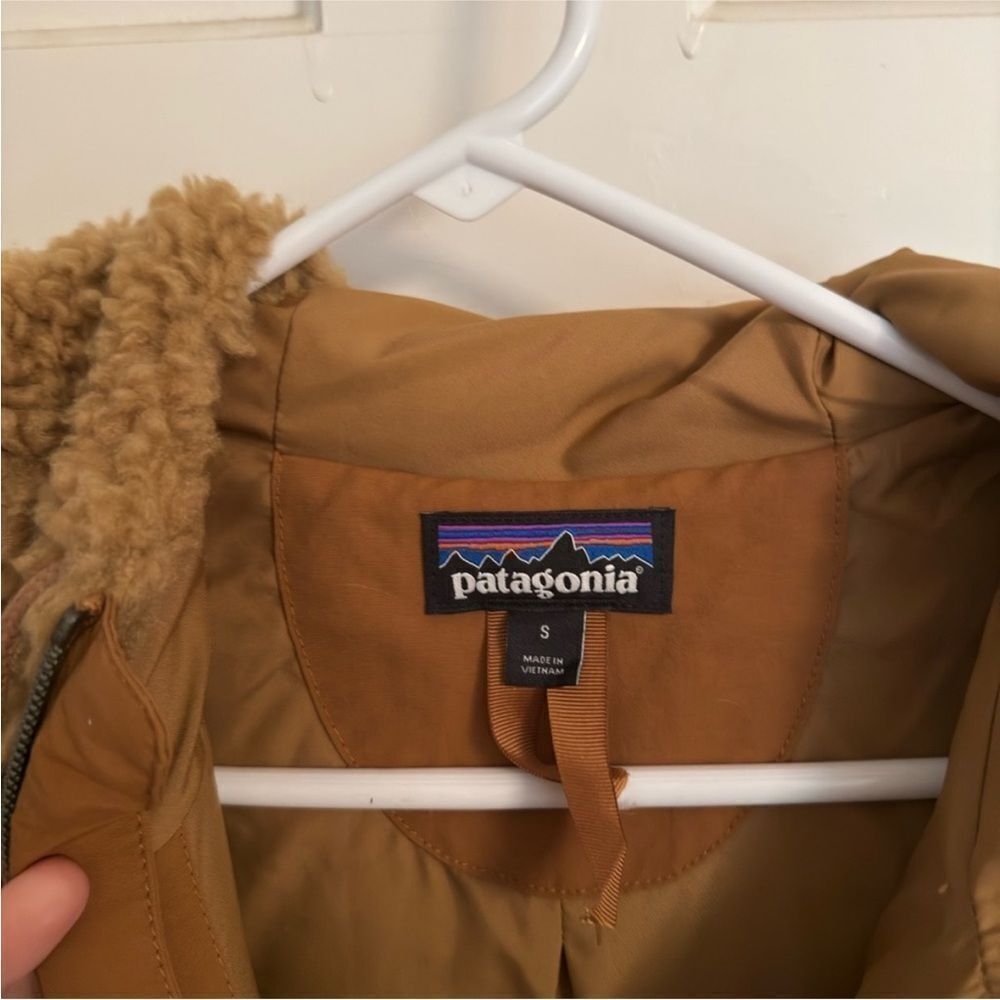 Patagonia Winter Jacket - Picture 4 of 7
